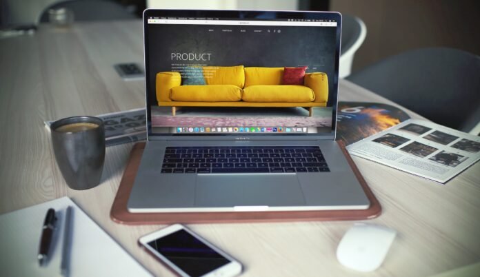 E-COMMERCE WEBSITE